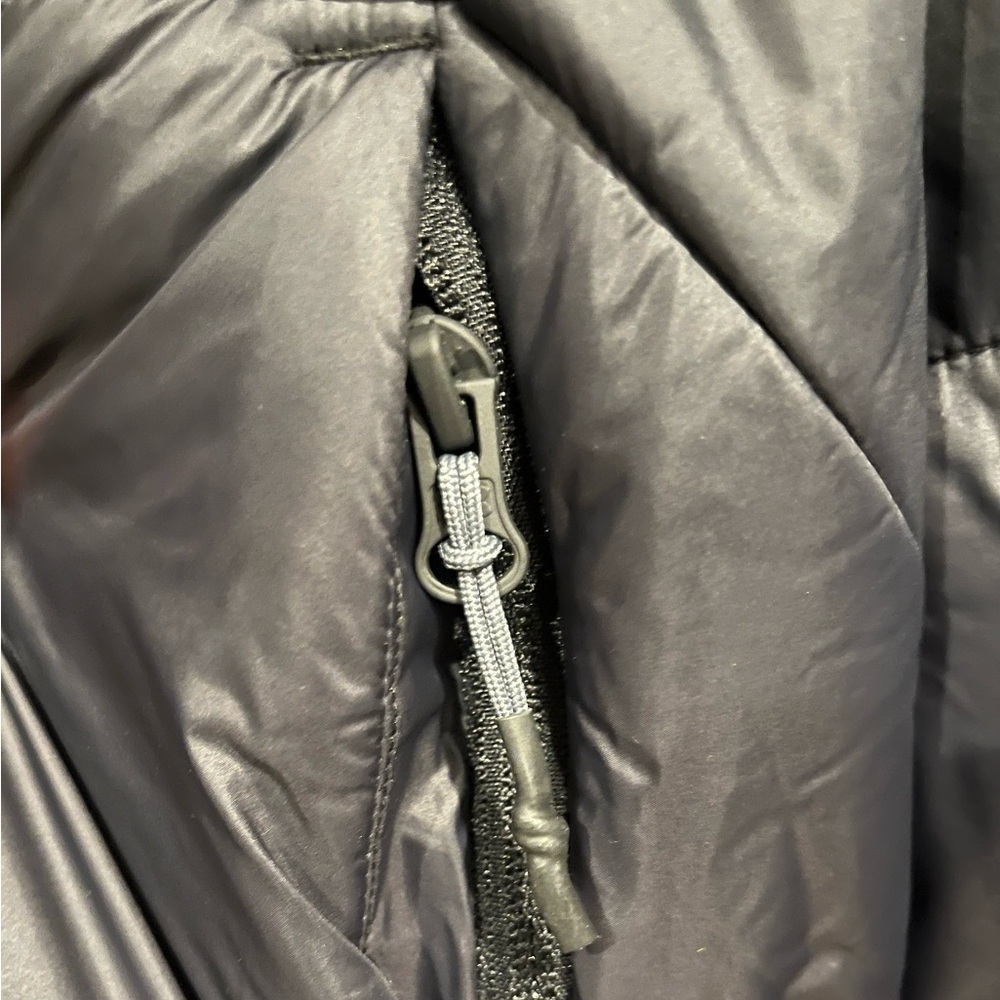 Under Armour UA Insulate Men’s Jacket | NCAA Championship logo - Picture 7 of 10
